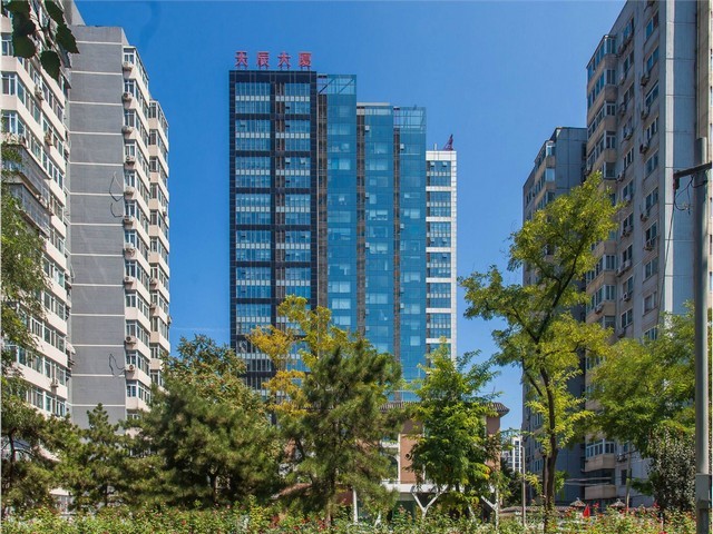 镇江幼儿园人脸识别速通门